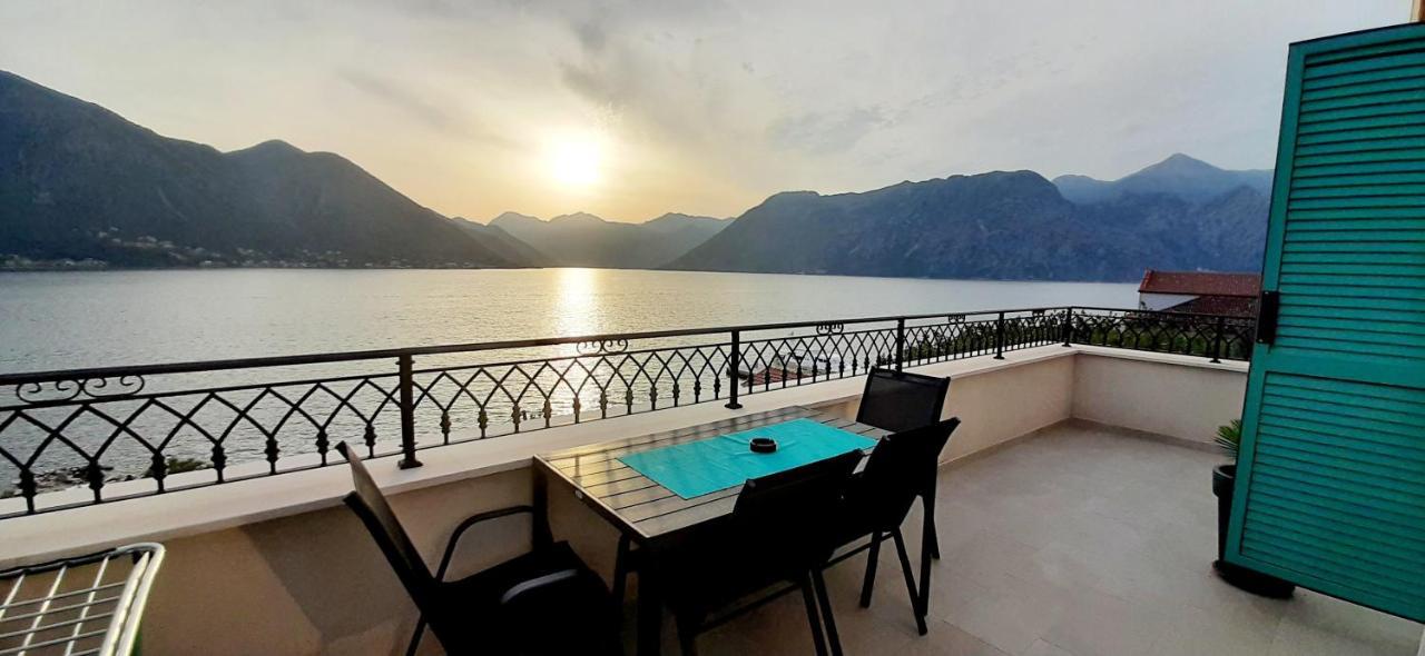 Apartments Boka Blue Dobrota Kotor Kültér fotó