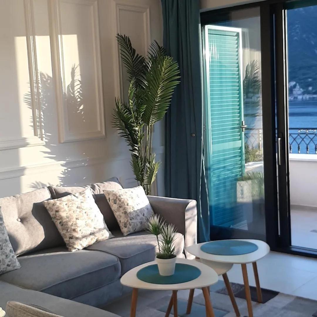 Apartments Boka Blue Dobrota Kotor Kültér fotó