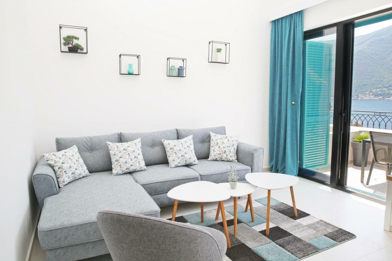 Apartments Boka Blue Dobrota Kotor Kültér fotó
