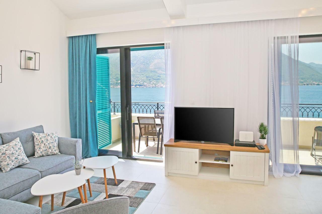 Apartments Boka Blue Dobrota Kotor Kültér fotó