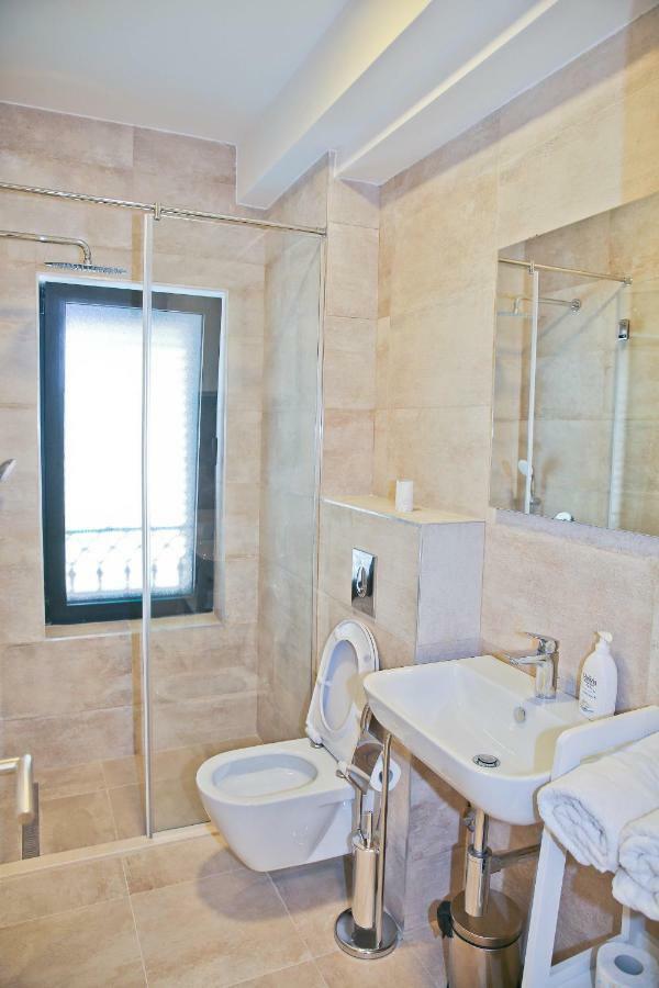 Apartments Boka Blue Dobrota Kotor Kültér fotó